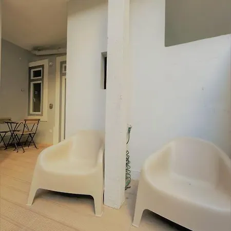 Charming With Pateo - Rituals&routines * リスボン